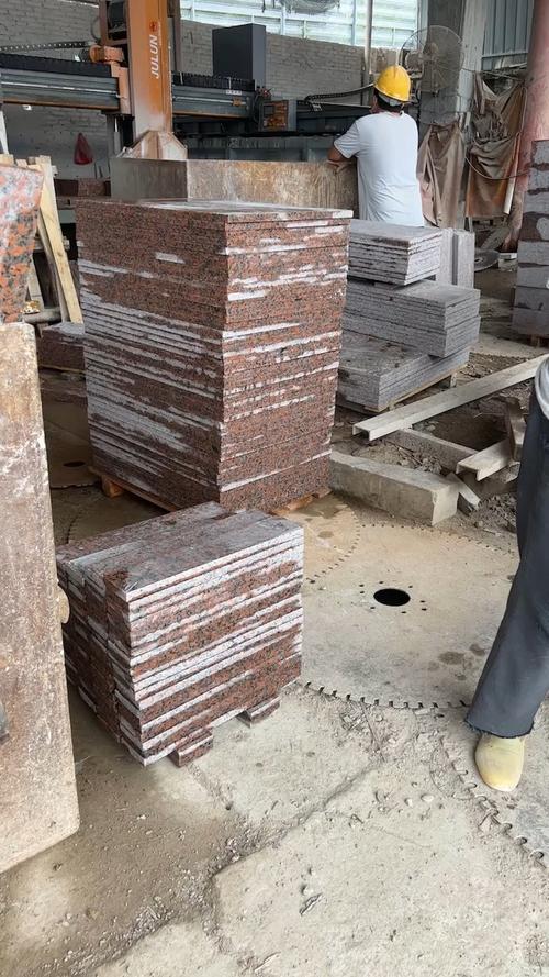 枫叶红石材 卓越品质与专业安装服务